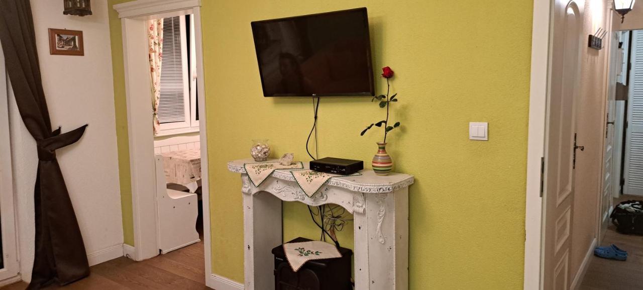 2 Rooms Apartment In Old Town Kosice Exterior photo